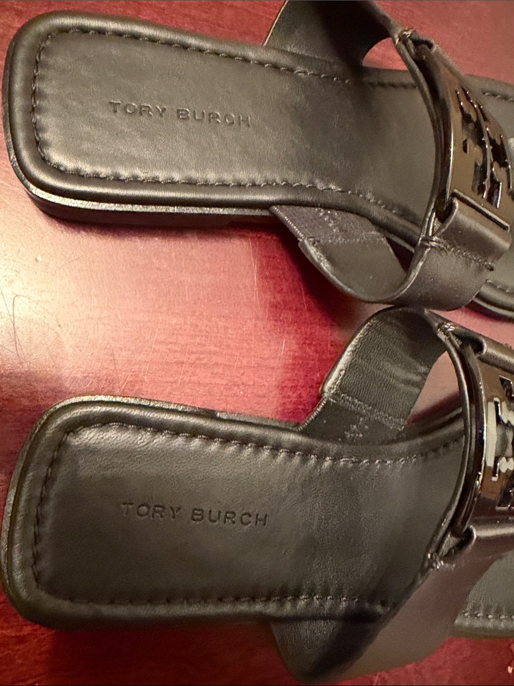 Tory Burch Black Leather Logo Thong Sandals - Picture 5 of 11
